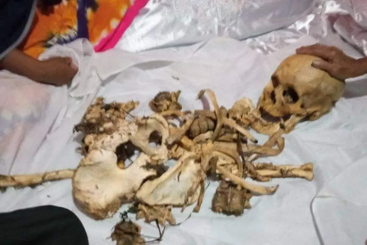 Jasad yang tinggal tulang-belulang ditemukan di danau Limboto (Arfandi Ibrahim/Liputan6.com)