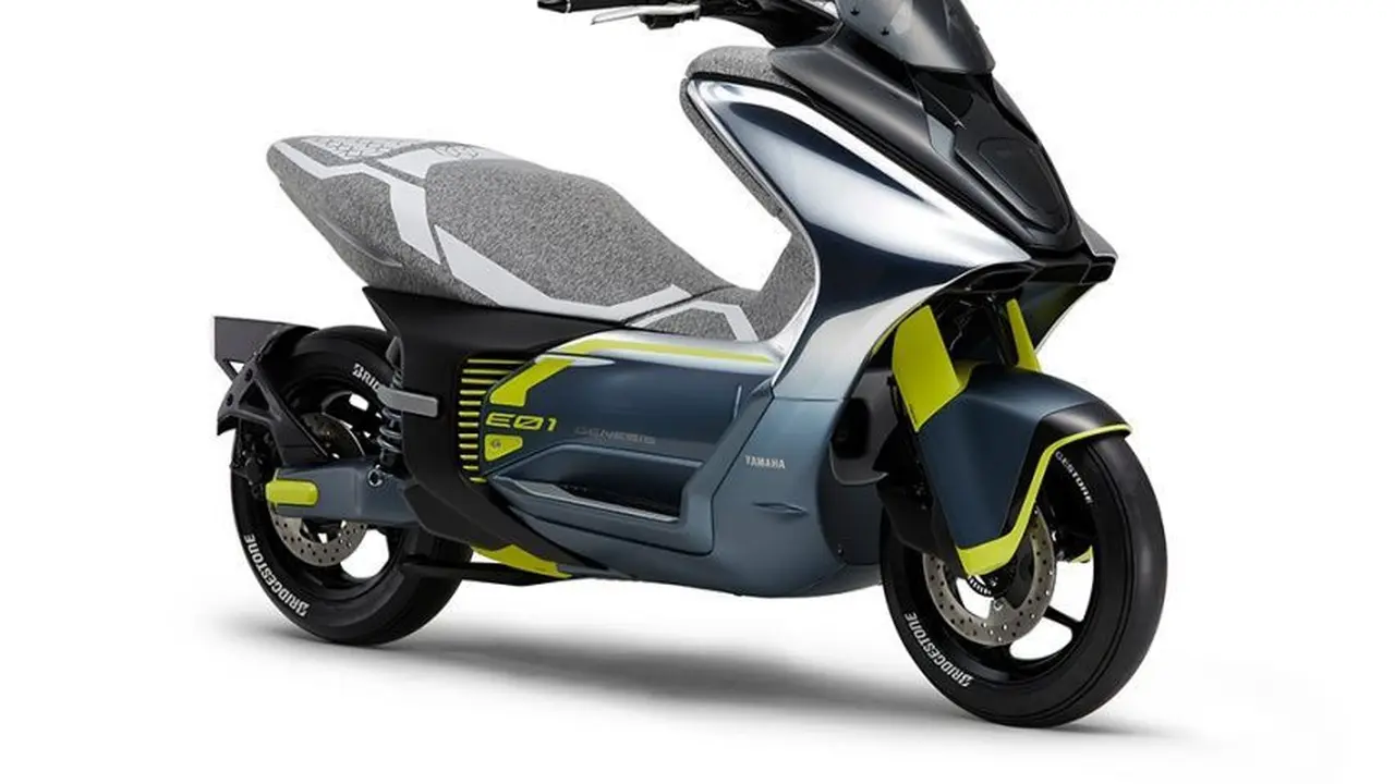 Yamaha E01