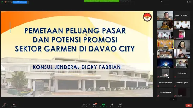 Acara ini tentang Business Forum Sektor Garmen (Batik & Pakaian Muslim) yang diikuti lebih dari 100 pelaku usaha garmen Indonesia pada Kamis, 3 Desember 2020 (Kemlu RI)