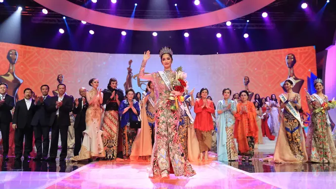 [Bintang] Sonia Fergina