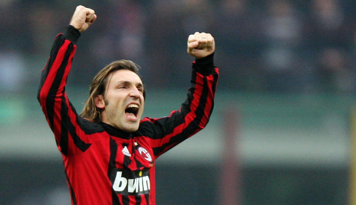 Andrea Pirlo - Gelandang cerdas ini merupakan salah satu Legenda AC Milan dan Juventus. Pirlo tampil apik dan menyumbangkan assist untuk gol kemenangan AC Milan atas Liverpool di babak final Liga Champions 2007. (AFP/Franck Fife)