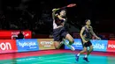 Pebulu tangkis ganda putra Indonesia, Fajar Alfian/Muhammad Sohibul Fikri berusaha mengembalikan kok ke arah wakil China, Chen Bo Yang dan Liu Yi dalam laga 32 besar Indonesia Open 2026 di Istora Senayan, Jakarta, Rabu (03/06/2026). (Bola.com/Bagaskara Lazuardi)