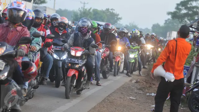 20160602-Jalur Mudik di Lamaran Karawang, Macet Parah-Jawa Barat