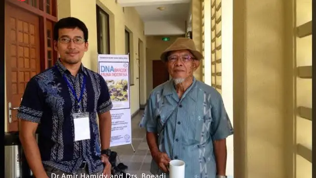 Dr. Amir Hamidy bersama Drs. Boeadi. Credit: BRIN