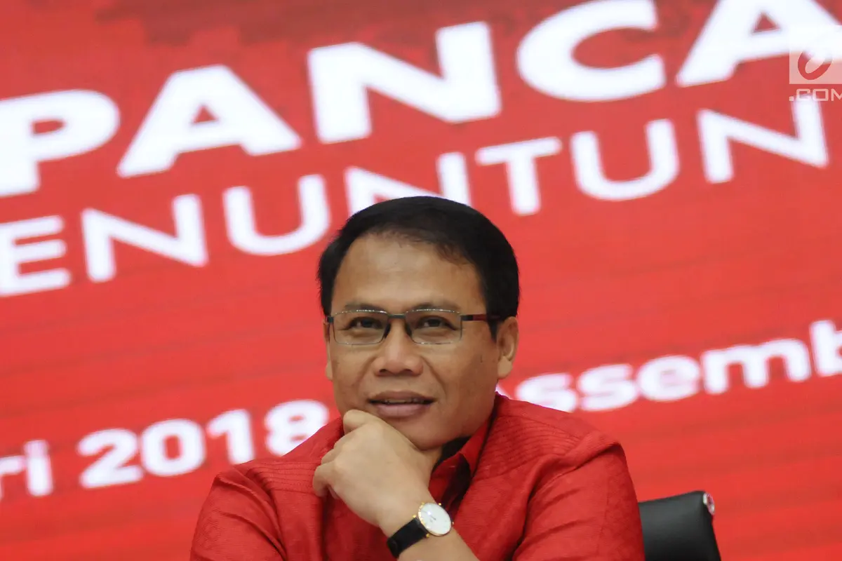 Nyatakan Siap Dampingi Gus Ipul, Ahmad Basarah Dipeluk Sekjen PDIP