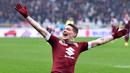 Striker Torino, Andrea Belotti, melakukan selebrasi usai mencetak gol ke gawang Pescara pada lanjutan laga Serie A di Stadion Olimpic, Turin (12/02/2017). (EPA/Alessandro Di Marco)