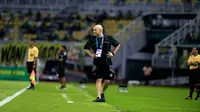 Libur Lebaran, Bernardo Tavares Benahi Kondisi Persebaya