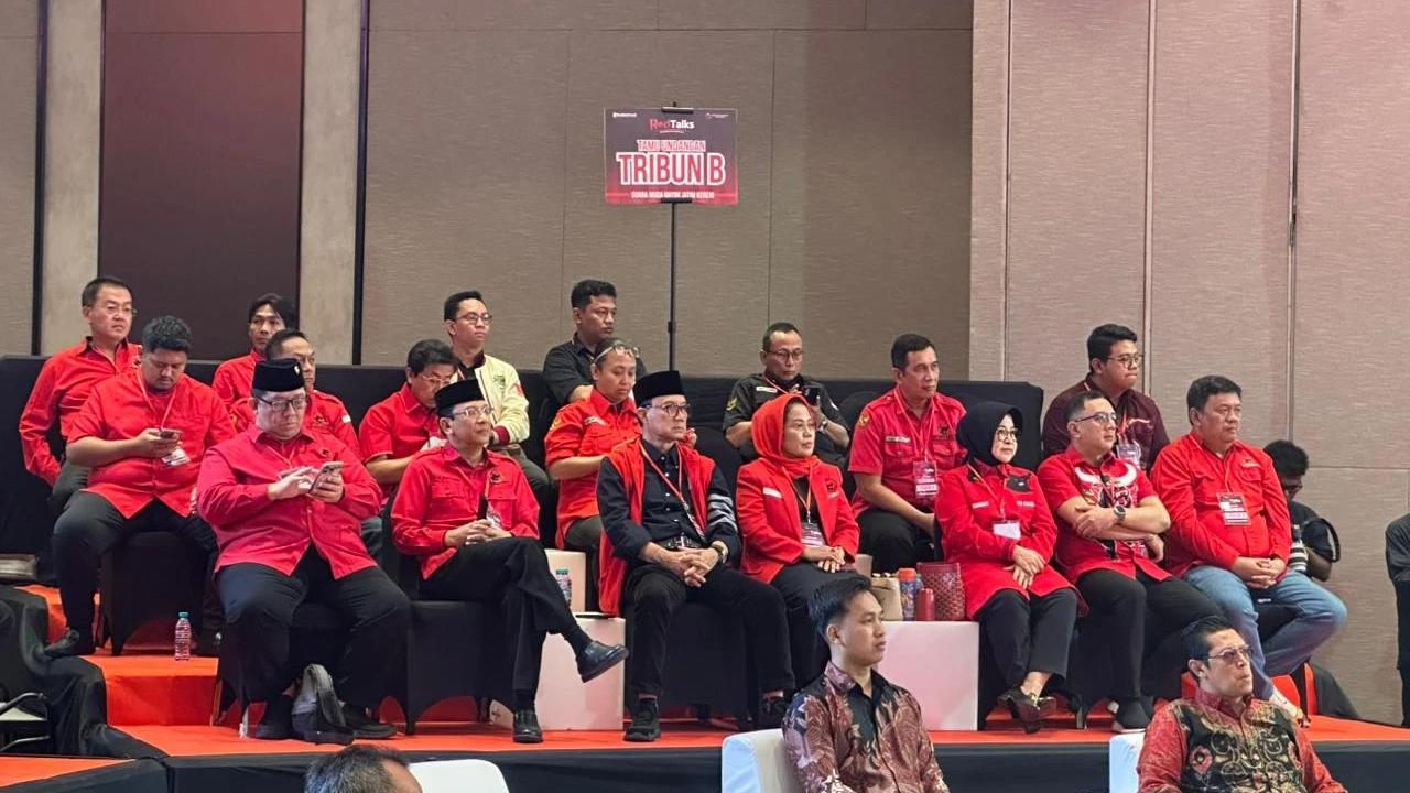 Gelaran RedTalks: Suara Muda untuk Jatim Keren di Dyandra Convention Center Surabaya