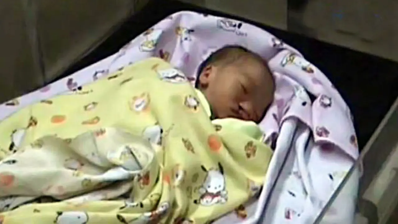 (Lip6siang) BAYI DIBUANG
