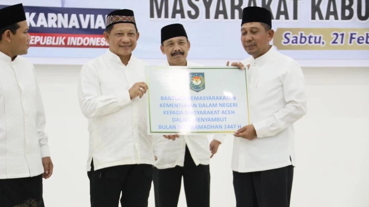 Kasatgas Tito Buka Puasa Bersama Masyarakat Pidie Jaya