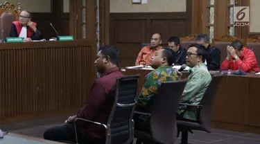 Menpora Imam Nahrawi (kedua kanan) menjadi saksi pada sidang lanjutan suap dana hibah Kemenpora untuk KONI dengan terdakwa Deputi IV Bidang Peningkatan Prestasi Kemenpora, Mulyana serta Adhi Purnomo dan Eko Triyanta di Pengadilan Tipikor, Jakarta, Kamis (4/7/2019). (Liputan6.com/Helmi Fithriansyah)