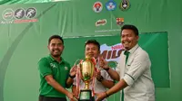 Sebanyak 16 tim sekolah dasar bertarung di Milo Football Championship 2018, di Lapangan Hasanuddin, Makassar, Sabtu-Minggu (28-29/4/2018). (Bola.com/Abdi Satria)