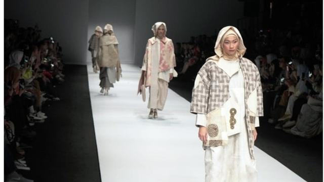 Busana Lala Hanafi di JFW 2020