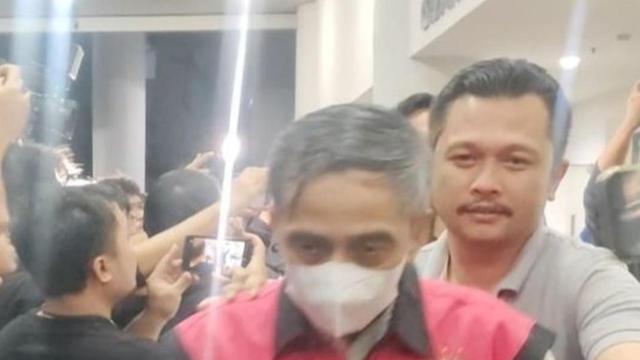 Tiga Hakim PN Jakpus Tersangka Kasus Suap: Putusan Lepas Perkara CPO