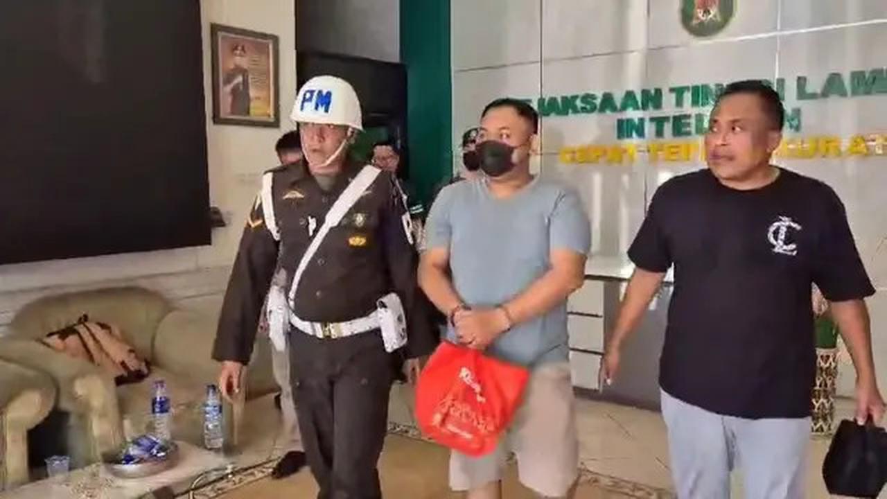 Sempat Melawan, Drama Penangkapan Eks Kades Pesawaran Buron Kasus Korupsi BUMDes