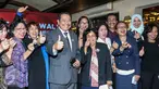 Pengacara yang tergabung dalam Advokat Pengawal Demokrasi Indonesia (APDI) gelar deklarasi untuk kawal Pilkada serentak 2017, Jakarta, Rabu (23/3/2016). (Liputan6.com/Yoppy Renato)