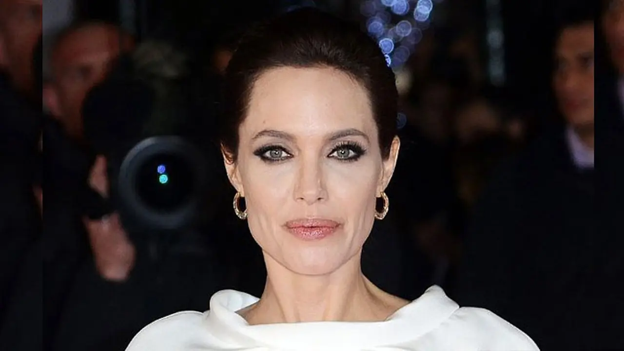 Angelina Jolie 