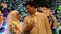 Bahagianya Stuart Collin dan Risty Tagor Saat Resepsi Pernikahan