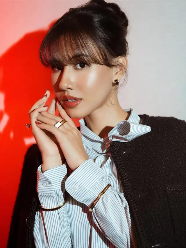 Potret Tampilan Baru Shenina Cinnamon di Gala Premiere Film Dopamin, Tampil Manis dengan Rambut Berponi