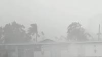 Cuaca hujan deras yang mengguyur wilayah Cikarang. (Merdeka.com)