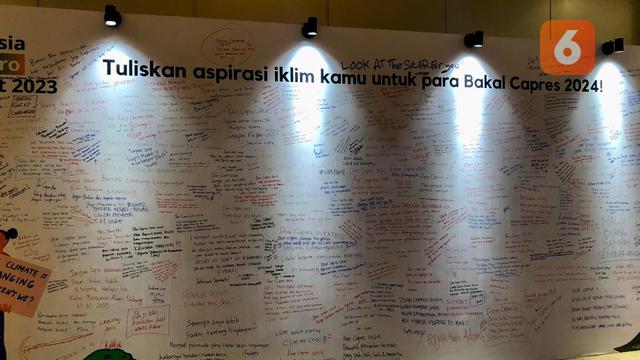 Tulisan aspirasi masyarakat yang dituliskan dalam konferensi iklim tahunan yang diadakan oleh Foreign Policy Community of Indonesia (FPCI).