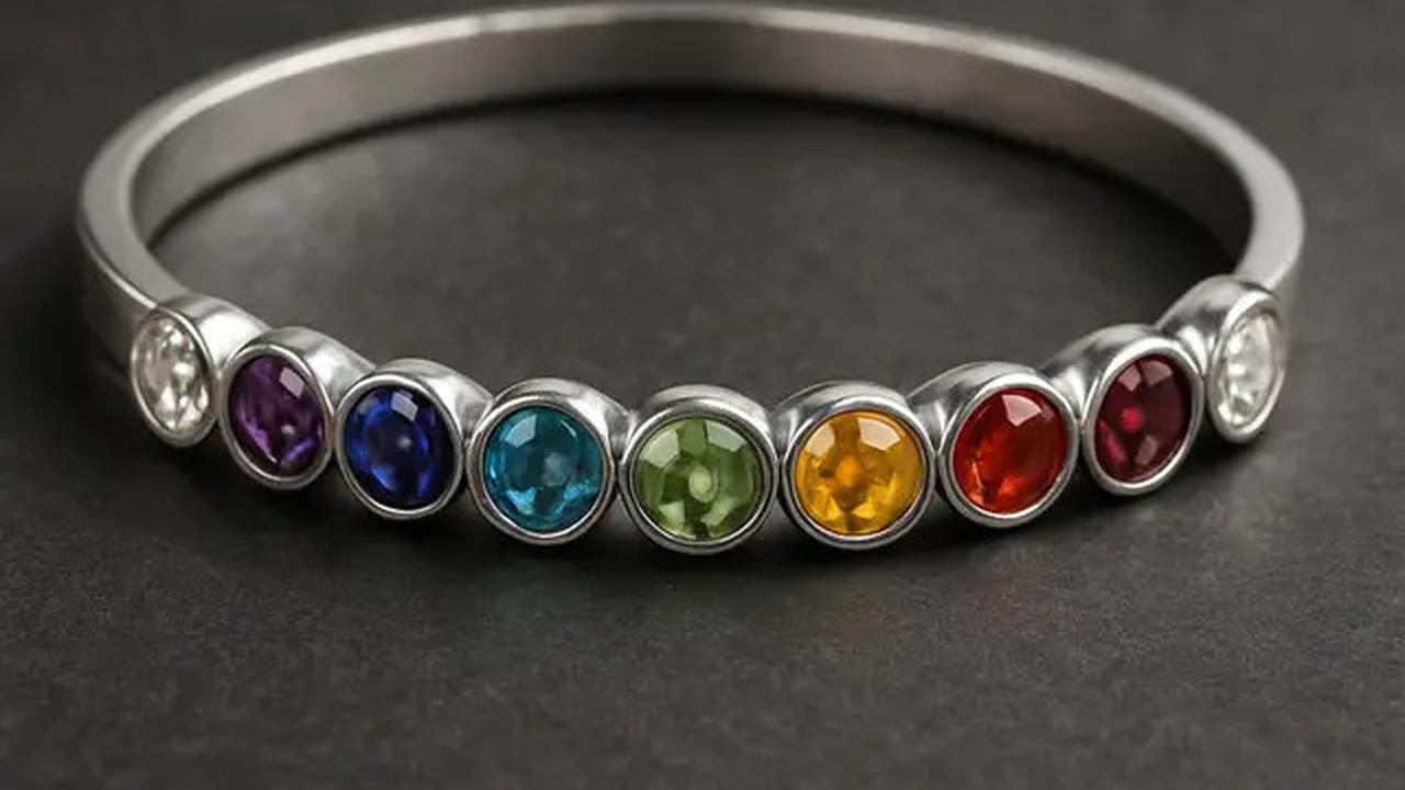 7 Model Gelang Perak yang Timeless, Tetap Stylish Meskipun Tren Mode Berubah