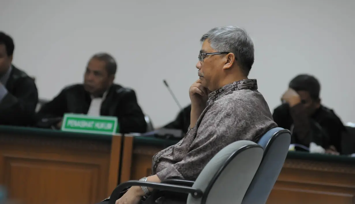 Hakim menganggap jika semua tindakan KPK sah menurut hukum. Akil akan menjalani sidang selanjutnya yang beragendakan pemeriksaan saksi (Liputan6.com/Herman Zakharia)