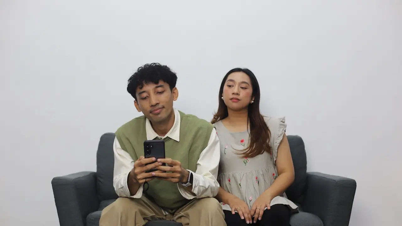 couple novembe cemburu tidak sehat