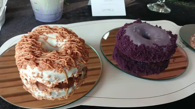 Tiga Donat dari Dapur Mungil yang Mengisahkan Pagi Jakarta