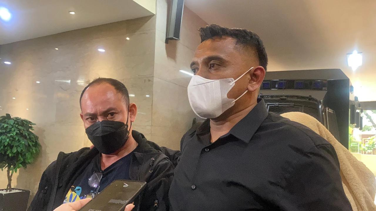 Tatapan Tajam Wajah Tertutup Masker, Tampang Mantan Kasat Narkoba Bima Kota AKP Malaungi Diperiksa Bareskrim