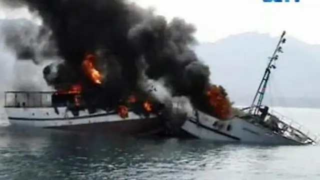 Ilustrasi kapal terbakar