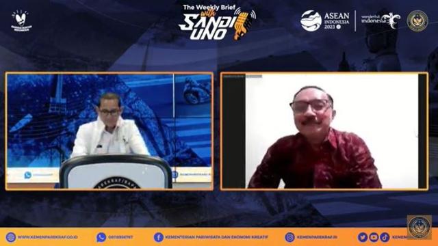 Menparekraf Sandiaga Uno dan Kadispar Bali Tjok Bagus Pemayun di The Weekly Brief with Sandi Uno, Senin, 31 Juli 2023