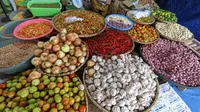 Bahan baku rempah dan bumbu dapur di pasar sentral Kota Gorontalo (Arfandi Ibrahim/Liputan6.com)