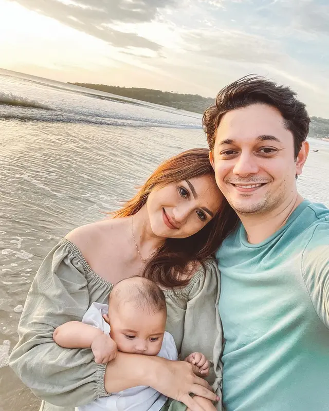 Sempat absen karena kesibukan, Andrew Andika dan Tengku Dewi diwajibkan hadir di sidang cerai 