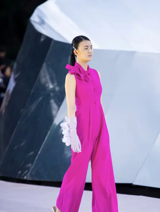 Peggy Hartanto menampilkan koleksi Spring/Summer 2023 berjudul Charm. [Foto: Peggy Hartanto.dok]