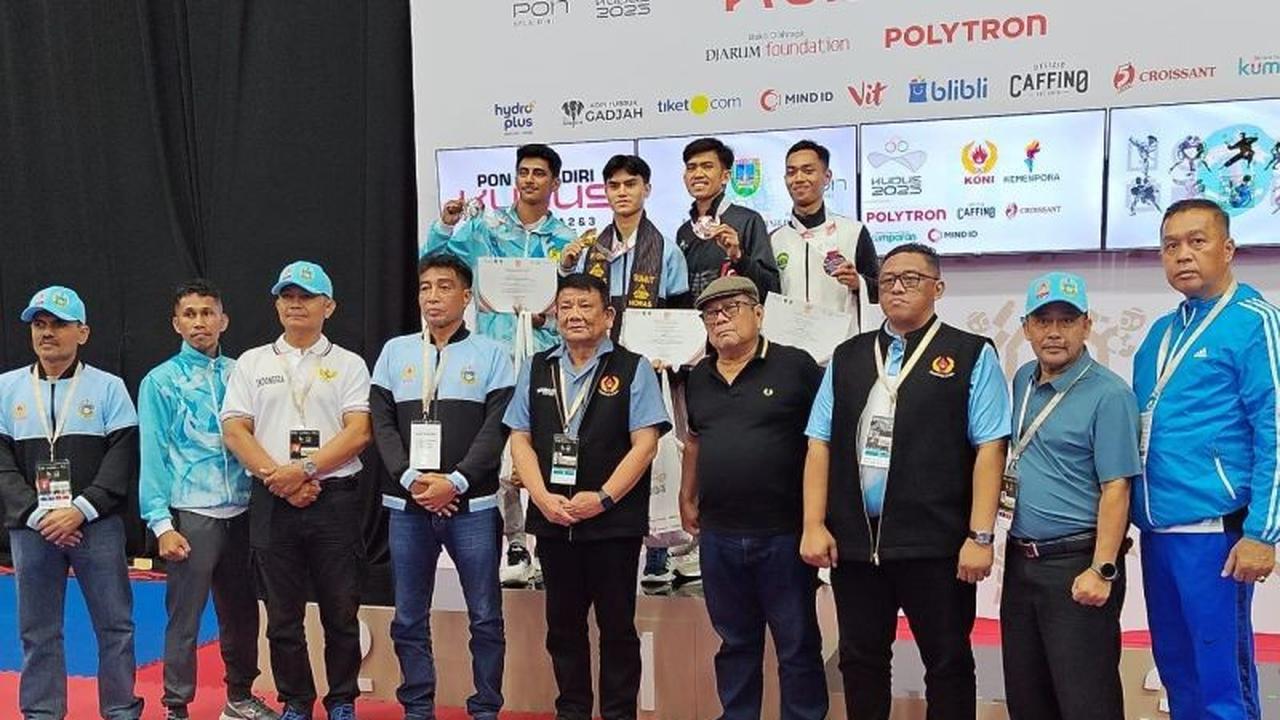 Kalahkan Maluku 3-2, Rizky Lawyer Raih Emas Karate untuk Sumut di PON Bela Diri 2025
