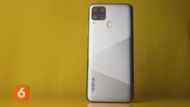 Realme C15