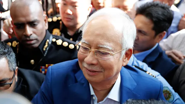 Najib Razak tiba di Kantor Pencegahan Korupsi Malaysia