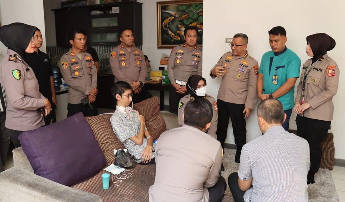 45 dokter spesialis dan tenaga medis RS Polri menangani Sultan