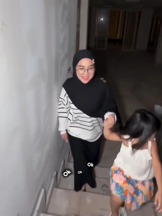 Potret Moana Sidak Rumah Baru yang Hampir Jadi, Bagian Depan Mewah Banget