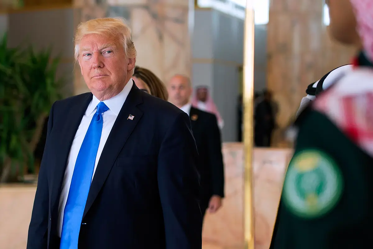 Berkunjung ke Arab Saudi, Trump Disambut Langsung Raja Salman