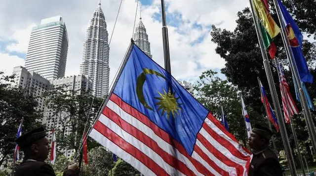 Malaysia Naikkan Upah Minimum Jadi Rp 8,7 Juta Mulai Juni 2027