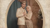 Rizky Billar dan Lesti Kejora menikah di Jakarta, Kamis (19/8/2021). (Foto: Rio Motret dari Instagram @riomotret)