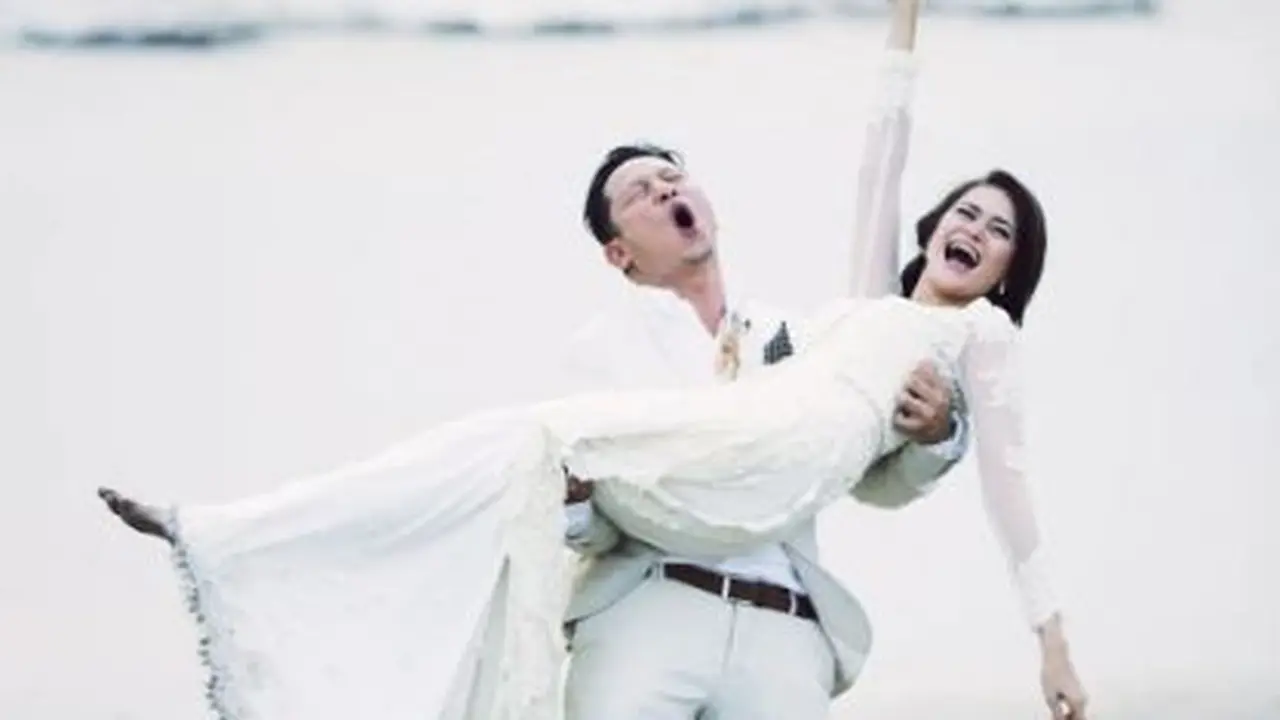 Ringgo Agus Rahman dan Sabai Morscheck