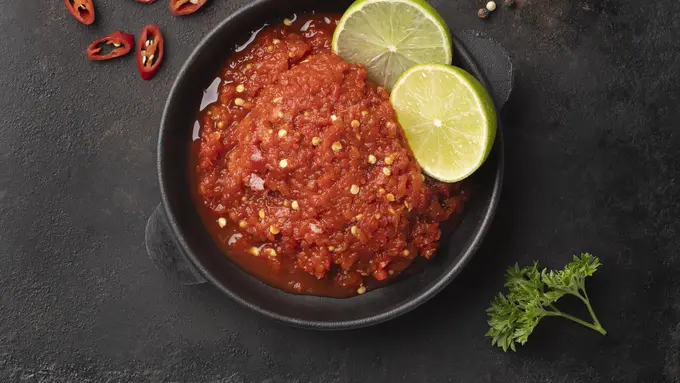 4 Pilihan Sambal Rendah Kalori yang Bisa Dinikmati Saat Diet (photo by freepik.com)