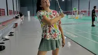 Potret Marshanda main badminton (sumber: Instagram/marshanda99)