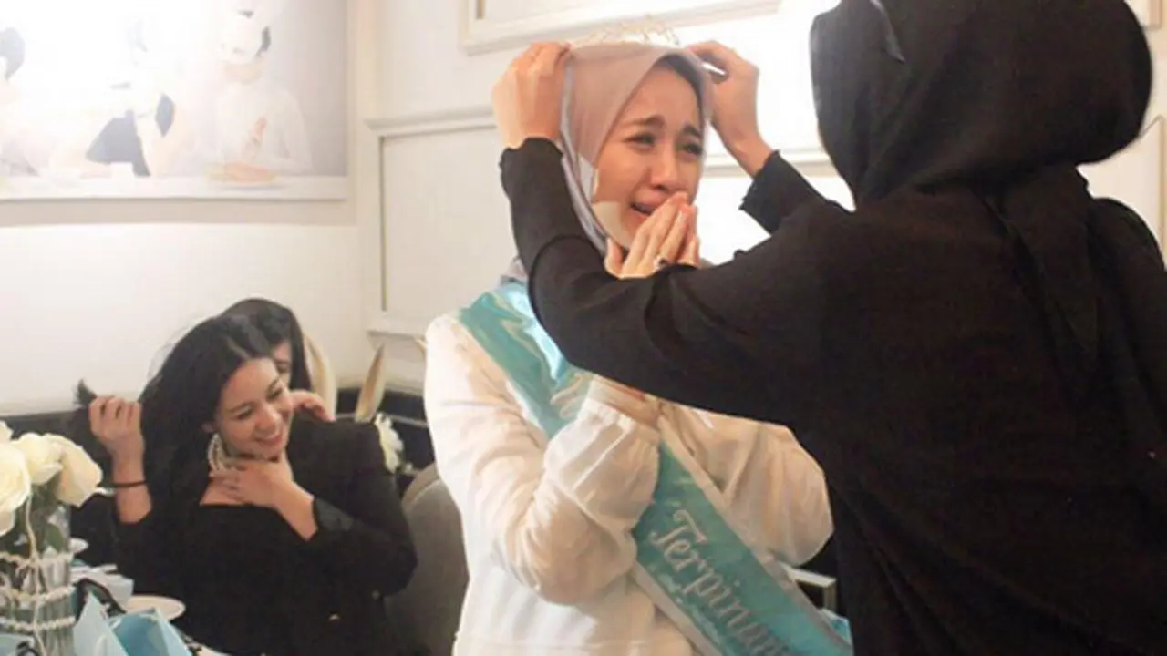 [Bintang] Laudya Cynthia Bella