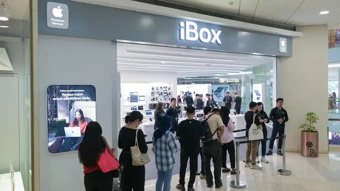 <p>Antrean pelanggan untuk pre-order iPhone 17 di iBox Kota Kasablanka. (Doc: Erajaya)</p>