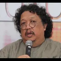 Duka melanda perfilman Indonesia, Didi Petet dipanggil sang khalik. Prilaku aktor yang satu ini sangat dicintai oleh rekan-rekannya.