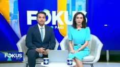 Simak informasi dalam Fokus Pagi (24/12) dengan topik-topik pilihan sebagai berikut, Banjir Bandang, Gudang Makanan Jebol, TNI Kirim Bantuan Beras ke Daerah Terisolasi, Cemburu, Pria Bunuh Tetangga, Harga Melonjak, Cabai Digasak Pencuri.